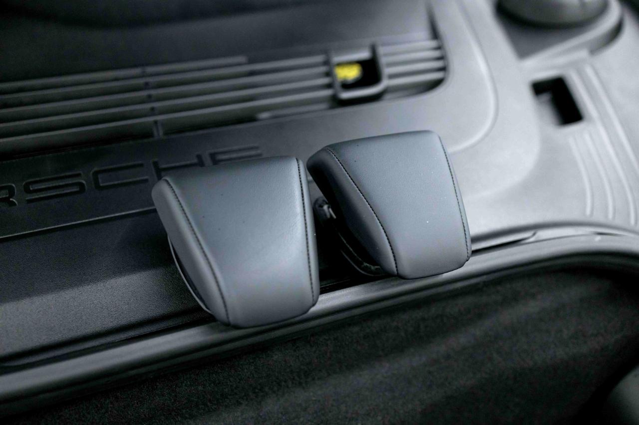 Porsche 911 GT3 Coupe w/Touring Package 2018