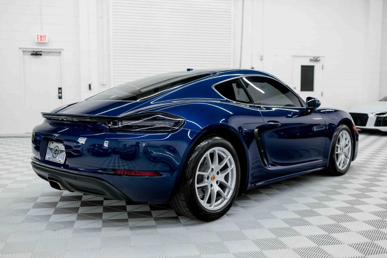 Porsche 718 Cayman Coupe 2023