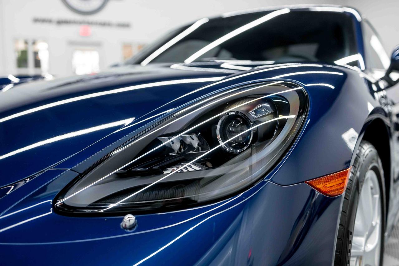 Porsche 718 Cayman Coupe 2023