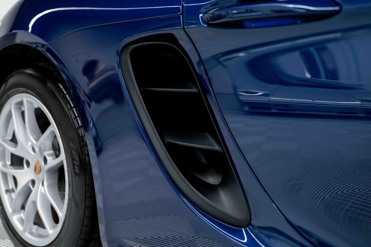 Porsche 718 Cayman Coupe 2023