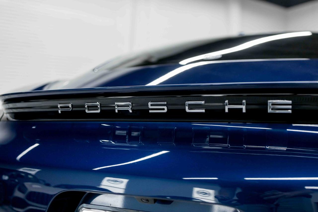 Porsche 718 Cayman Coupe 2023