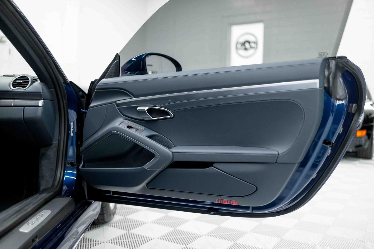 Porsche 718 Cayman Coupe 2023