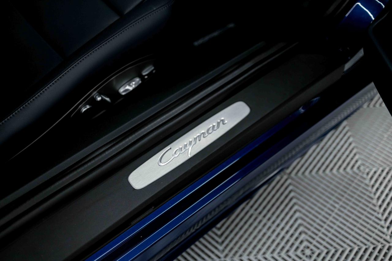 Porsche 718 Cayman Coupe 2023