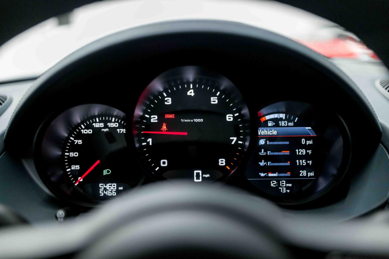 Porsche 718 Cayman Coupe 2023