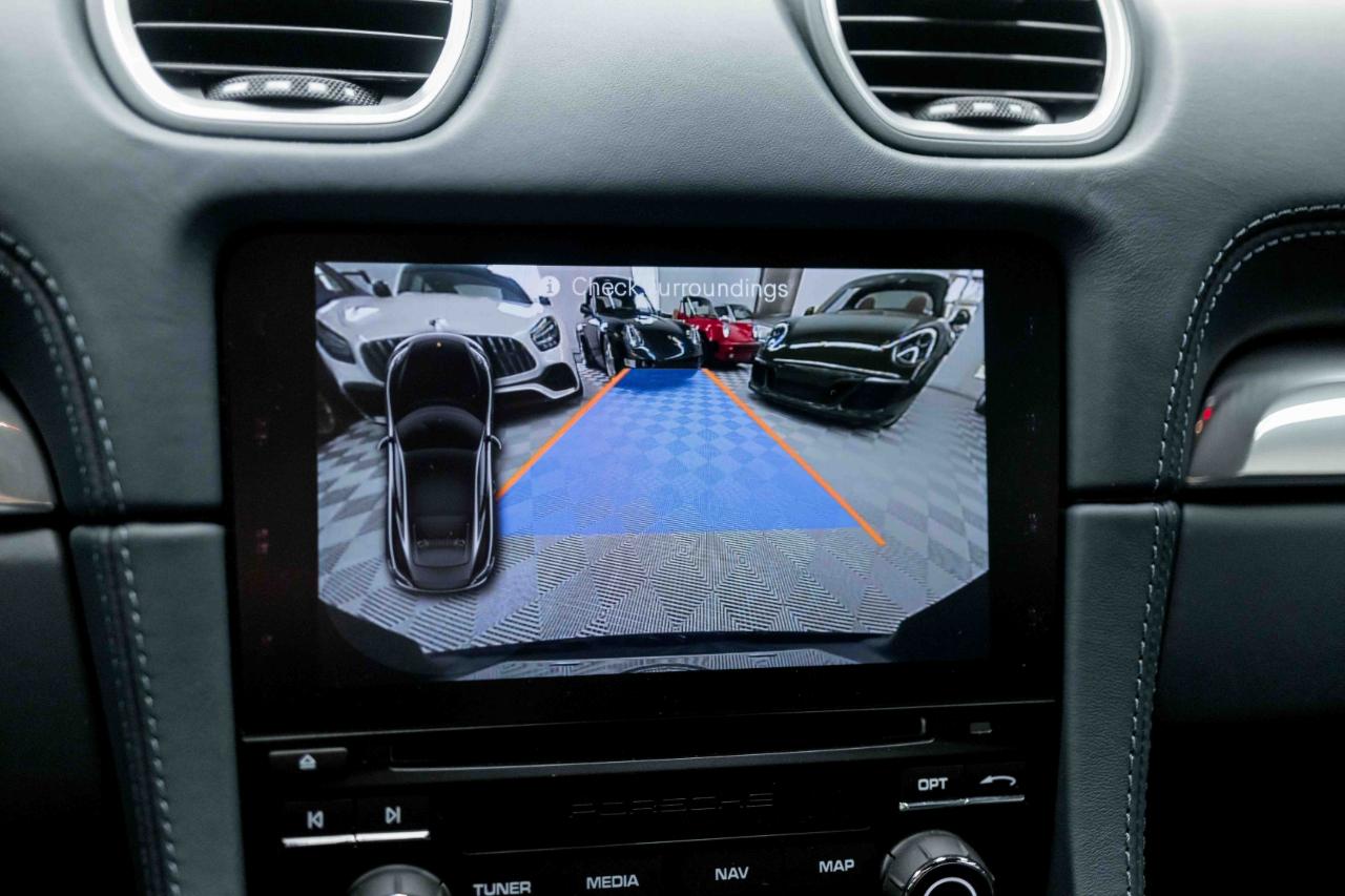 Porsche 718 Cayman Coupe 2023