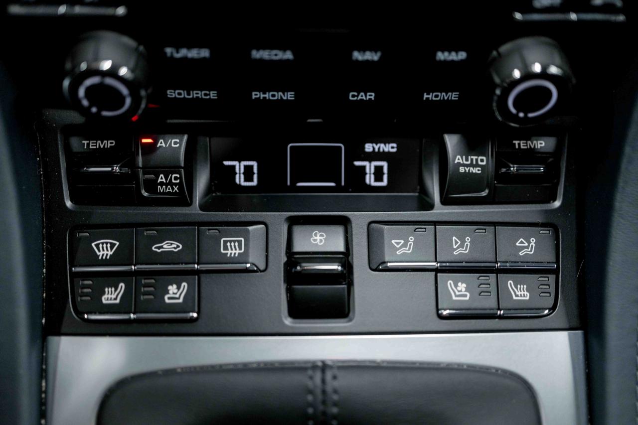 Porsche 718 Cayman Coupe 2023