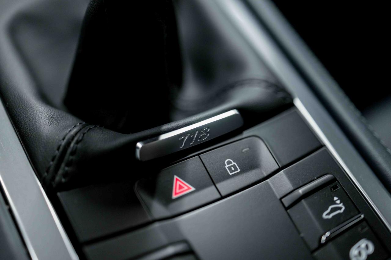 Porsche 718 Cayman Coupe 2023