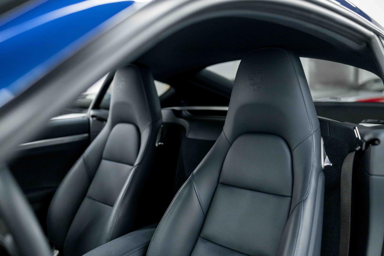 Porsche 718 Cayman Coupe 2023