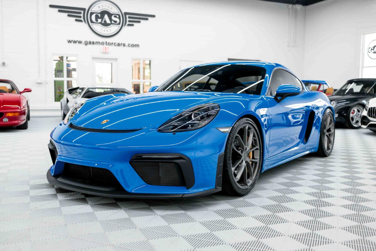Porsche 718 Cayman GT4 2022