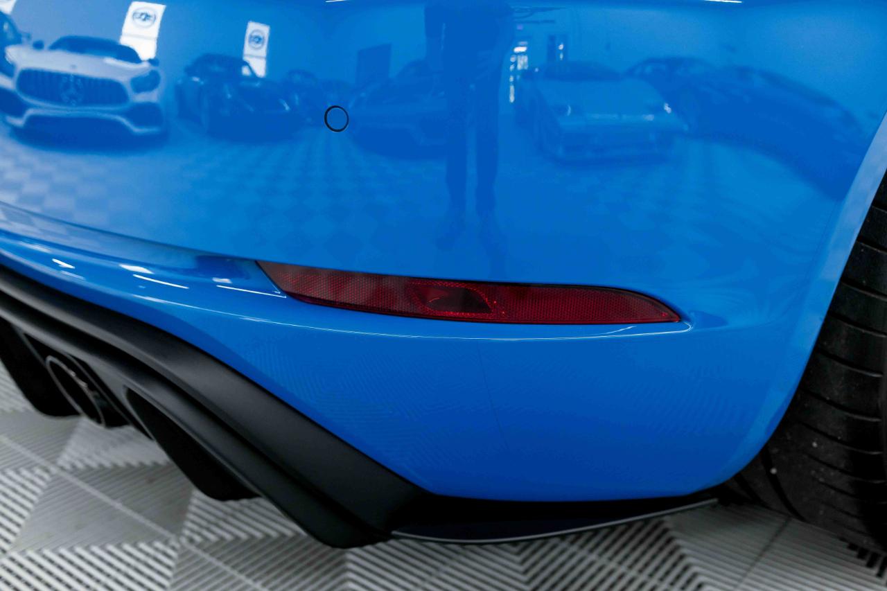 Porsche 718 Cayman GT4 2022