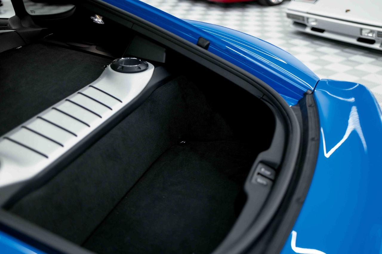 Porsche 718 Cayman GT4 2022