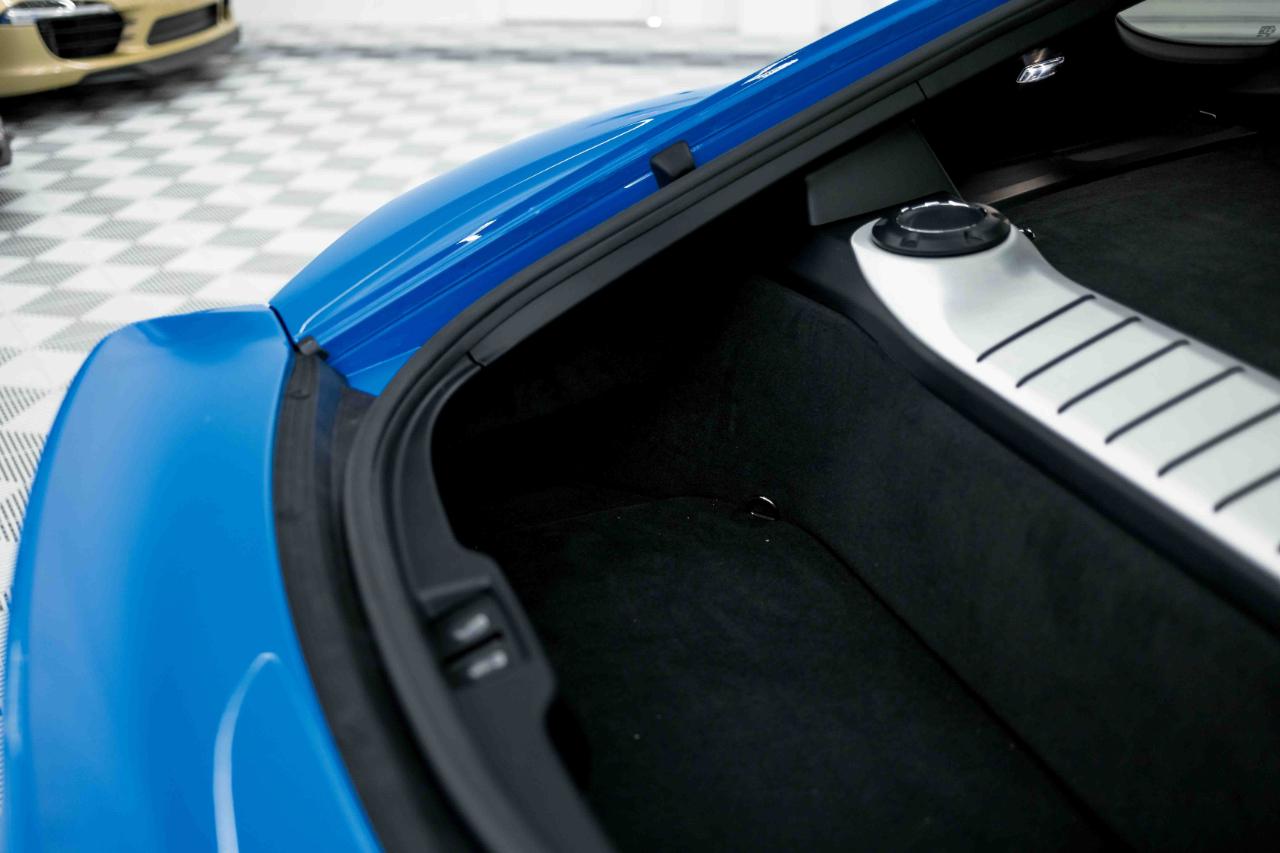 Porsche 718 Cayman GT4 2022