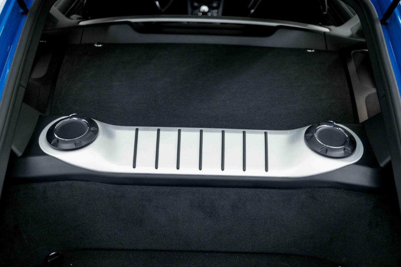 Porsche 718 Cayman GT4 2022