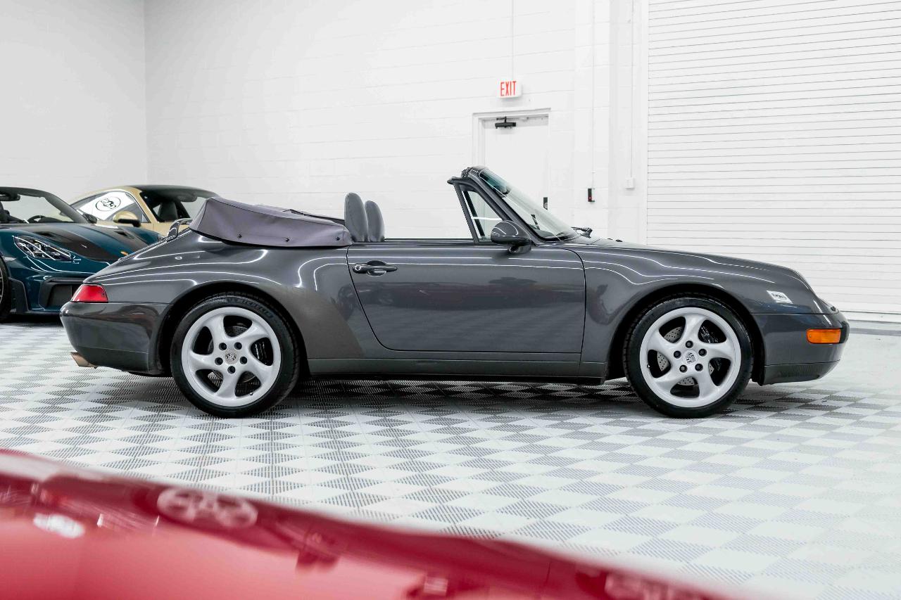 Porsche 911 Carrera Cabriolet 1997