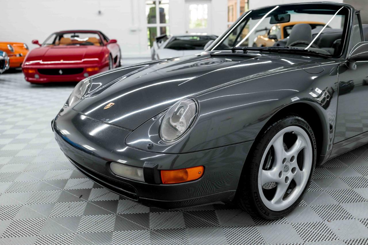 Porsche 911 Carrera Cabriolet 1997