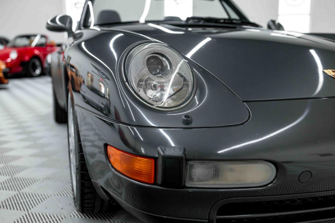Porsche 911 Carrera Cabriolet 1997