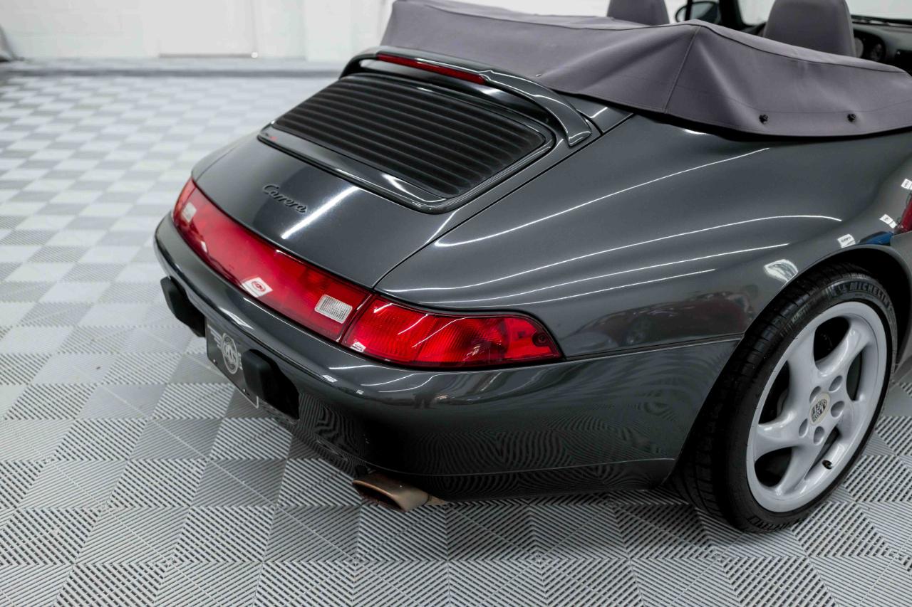 Porsche 911 Carrera Cabriolet 1997
