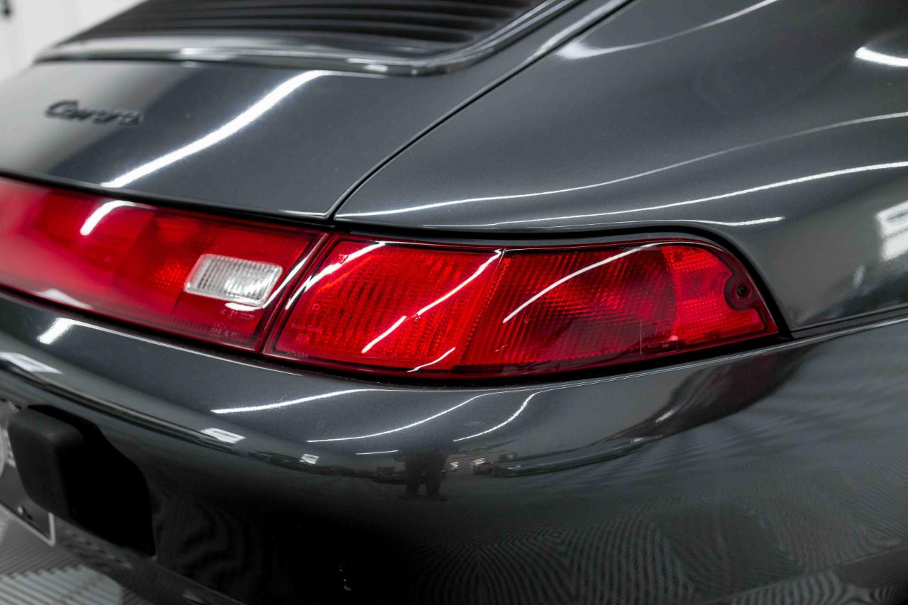 Porsche 911 Carrera Cabriolet 1997