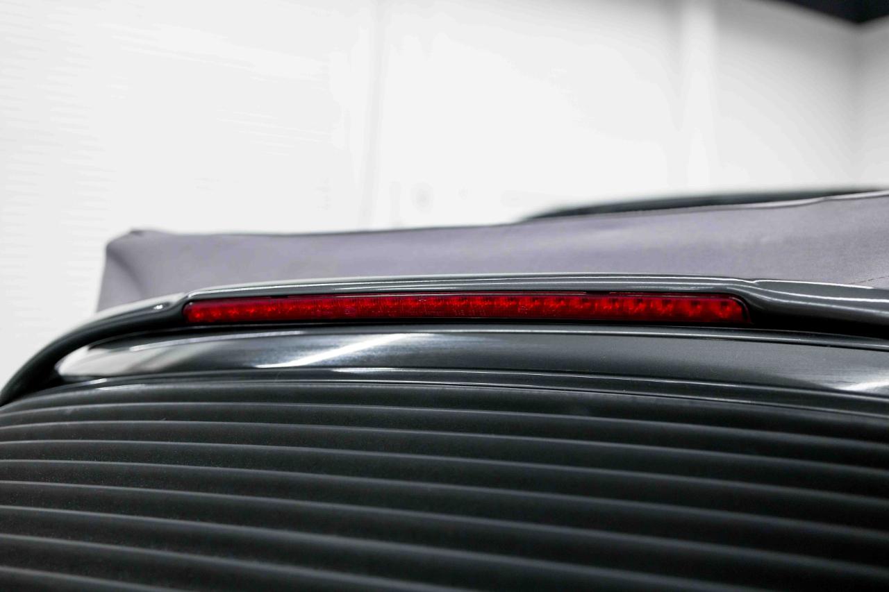 Porsche 911 Carrera Cabriolet 1997