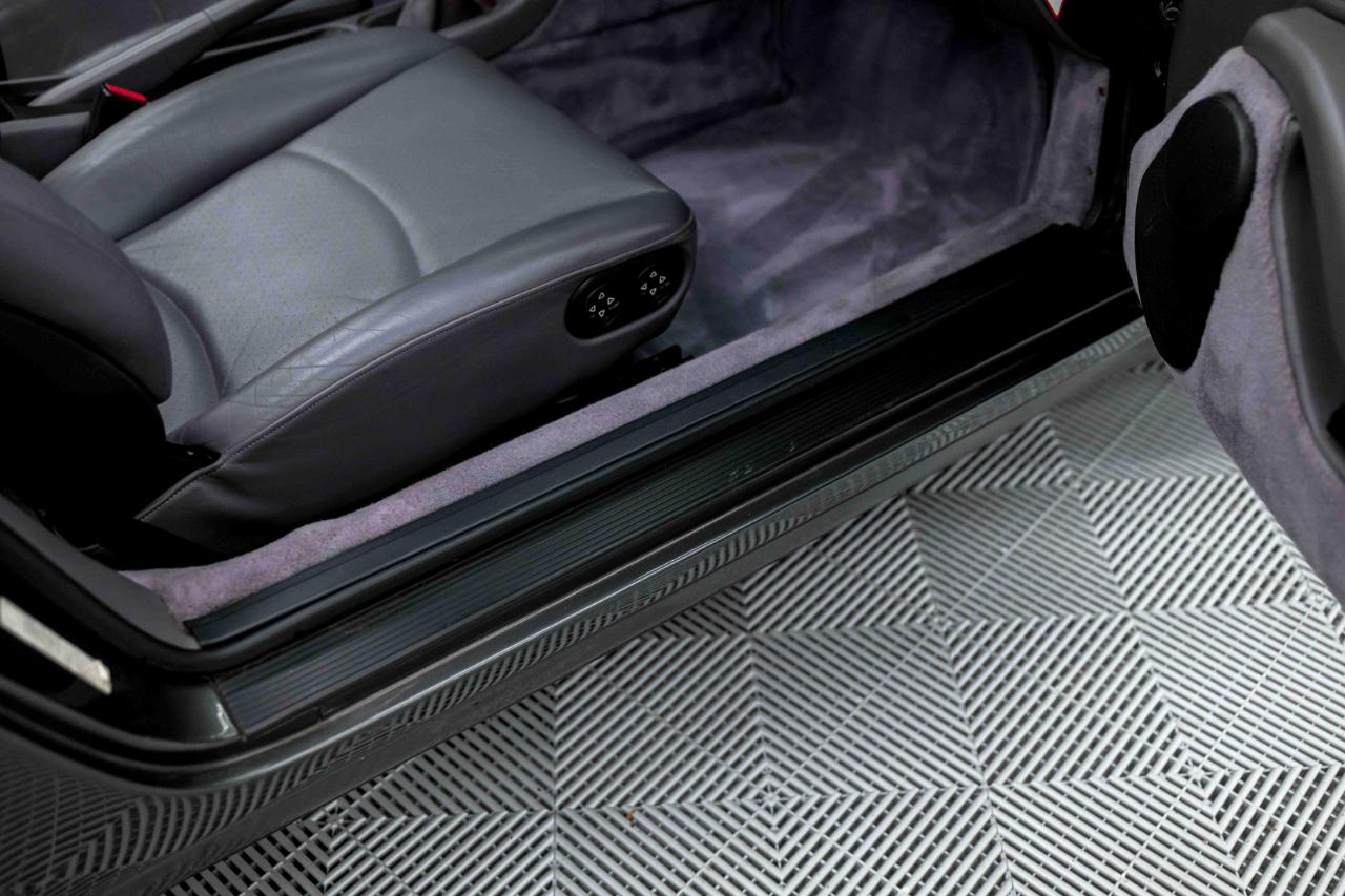 Porsche 911 Carrera Cabriolet 1997