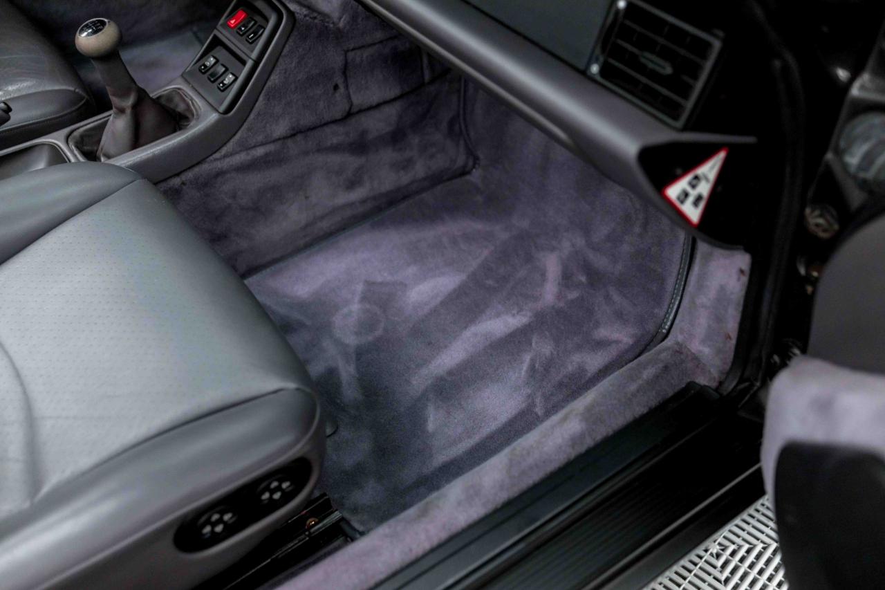 Porsche 911 Carrera Cabriolet 1997