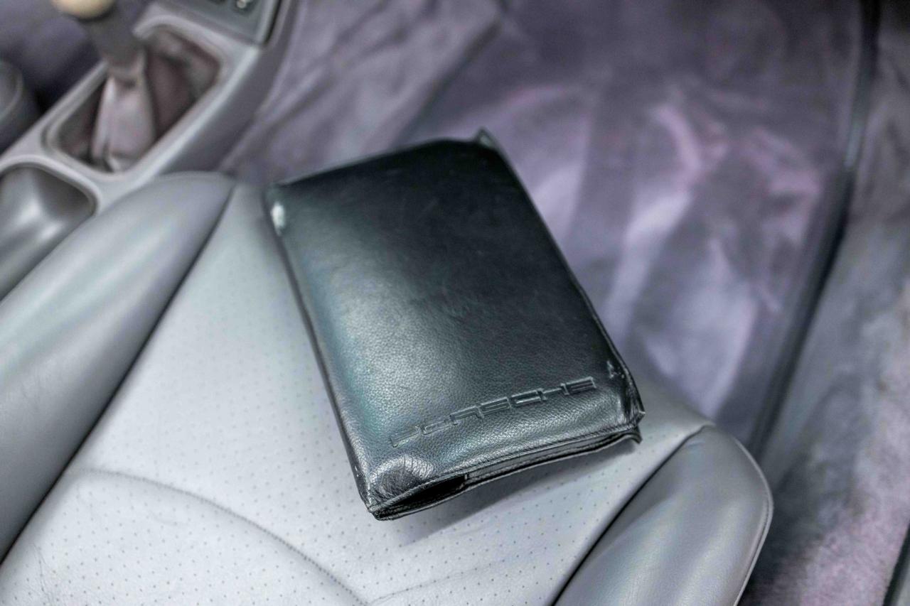 Porsche 911 Carrera Cabriolet 1997