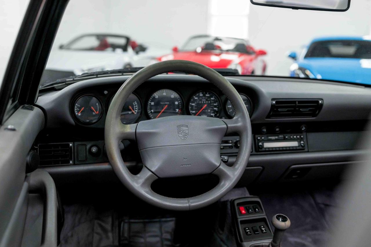 Porsche 911 Carrera Cabriolet 1997