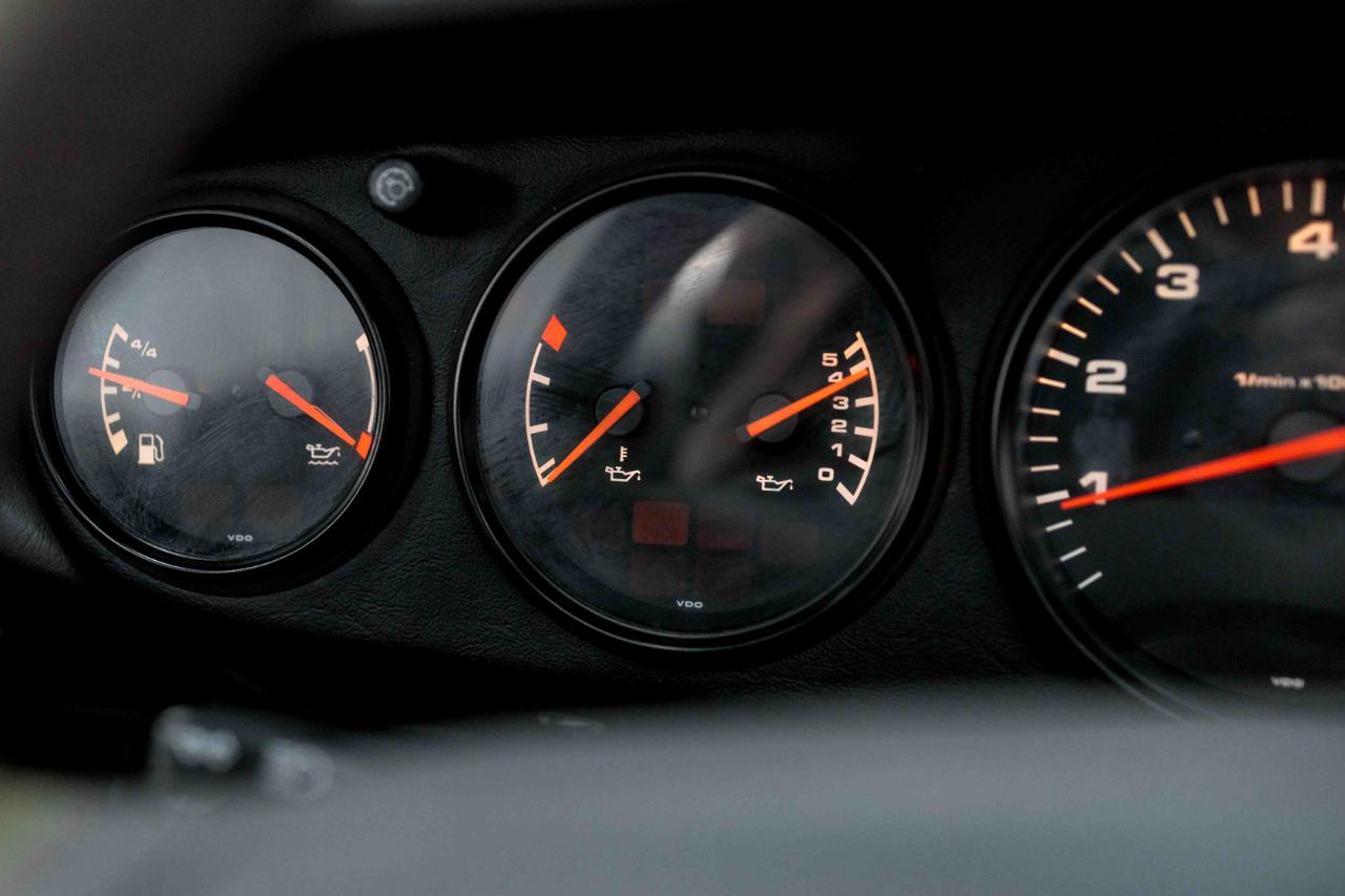 Porsche 911 Carrera Cabriolet 1997