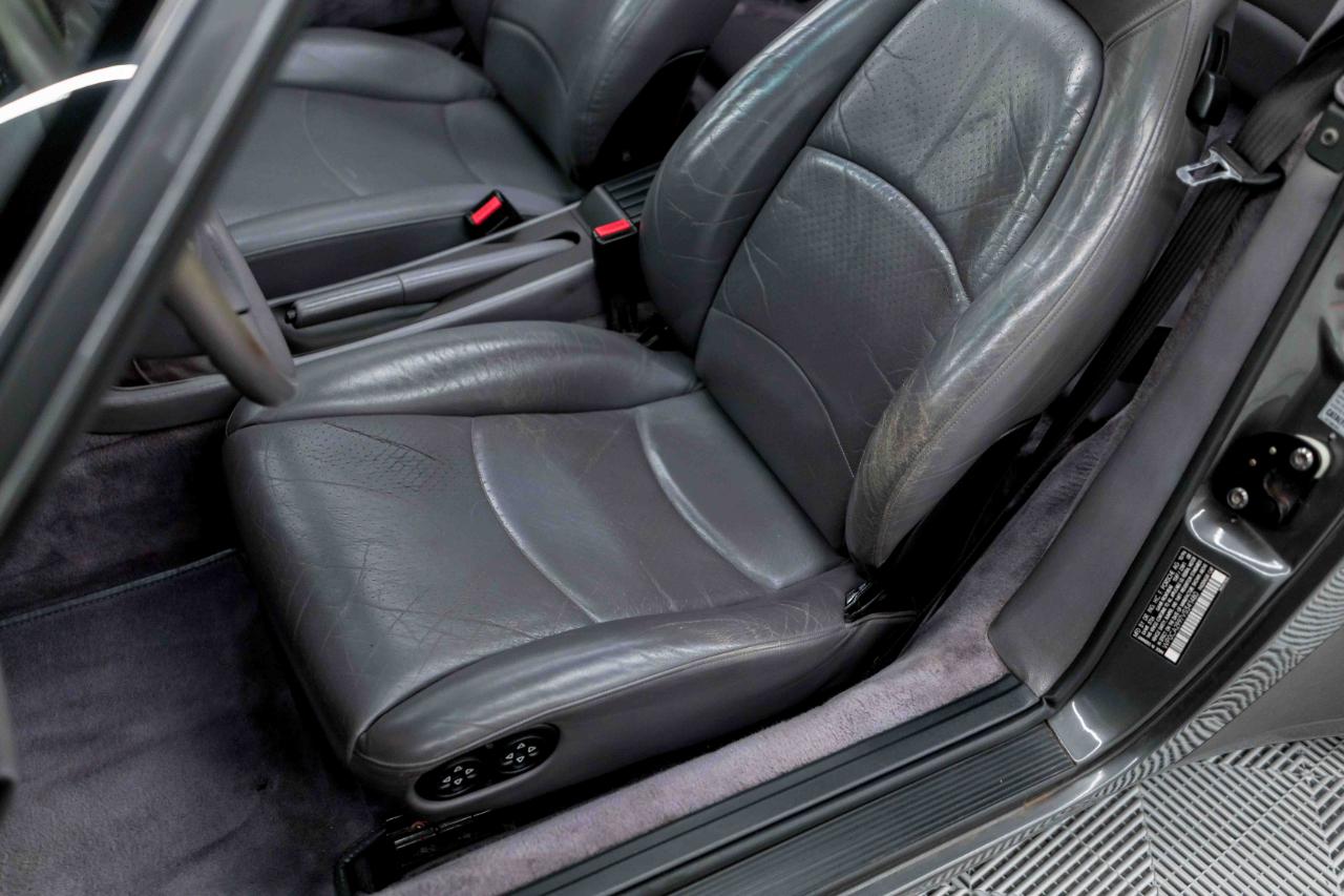 Porsche 911 Carrera Cabriolet 1997