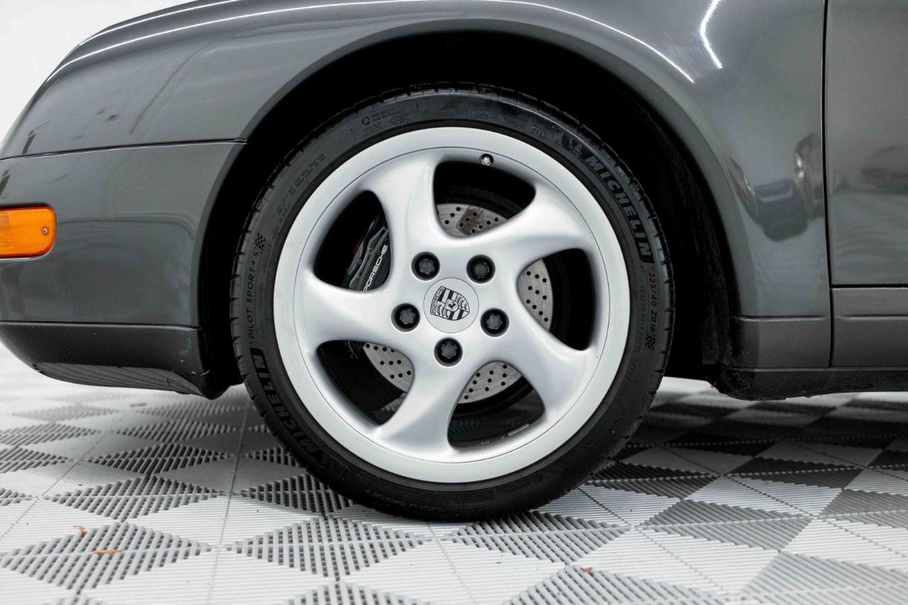 Porsche 911 Carrera Cabriolet 1997