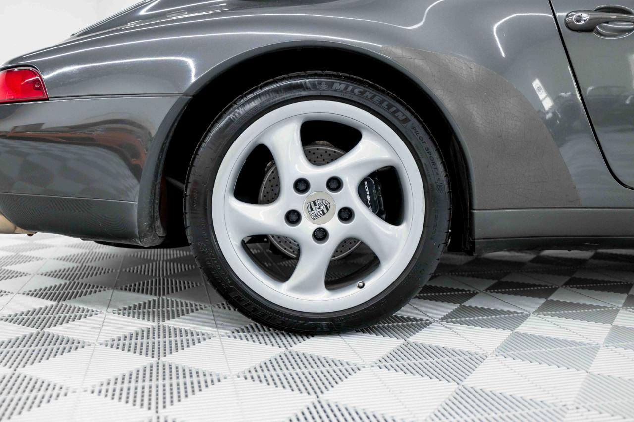 Porsche 911 Carrera Cabriolet 1997