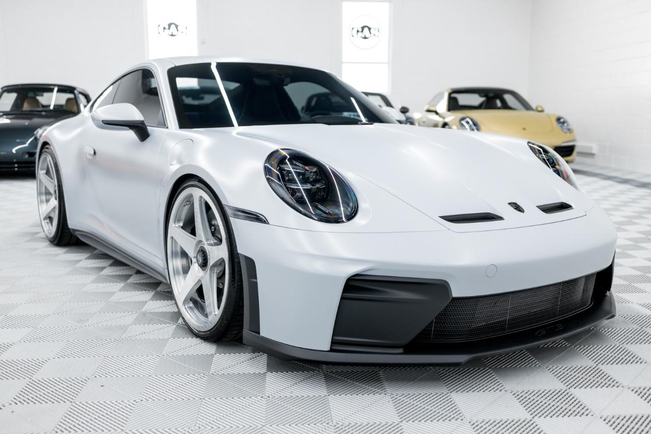 Porsche 911 GT3 Coupe w/Touring Package 2026
