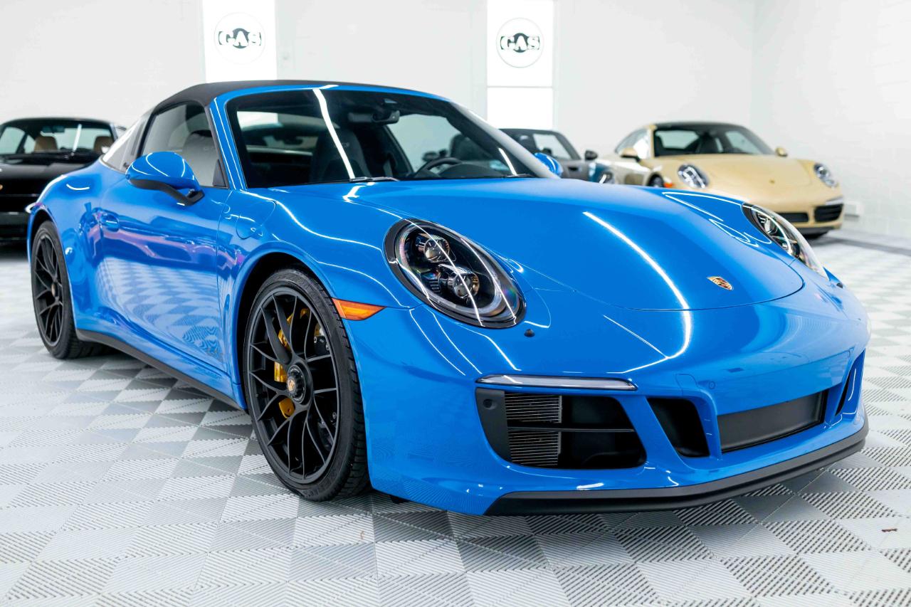 Porsche 911 Targa 4 GTS 2018