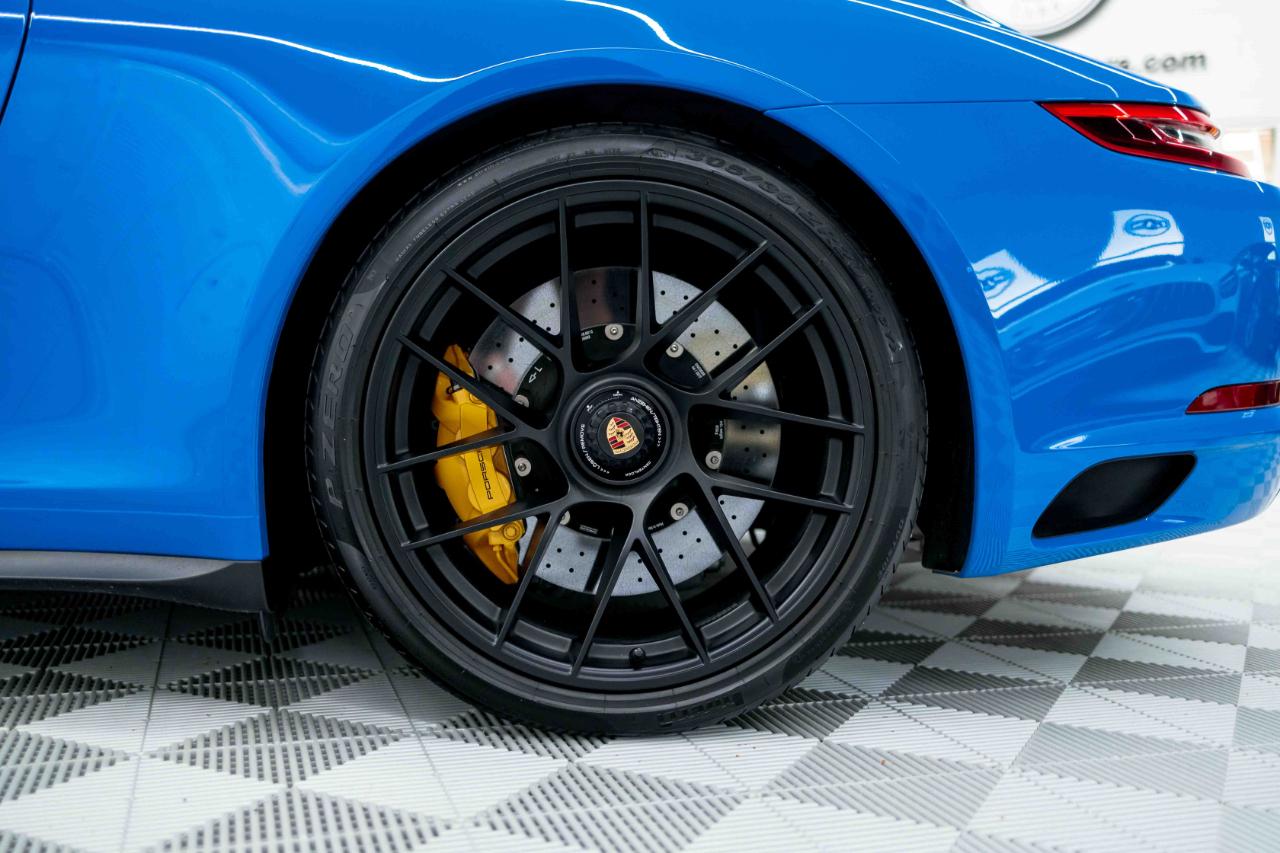 Porsche 911 Targa 4 GTS 2018