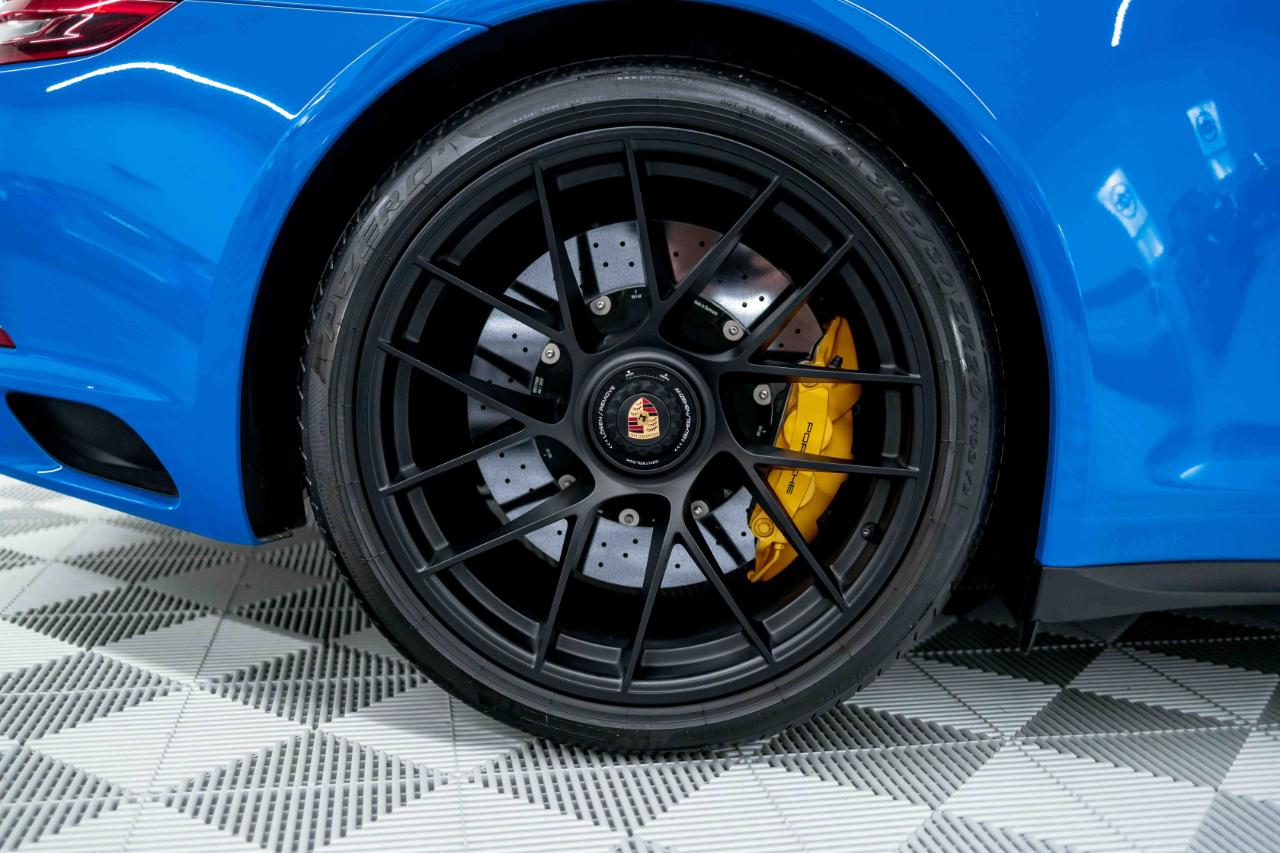 Porsche 911 Targa 4 GTS 2018