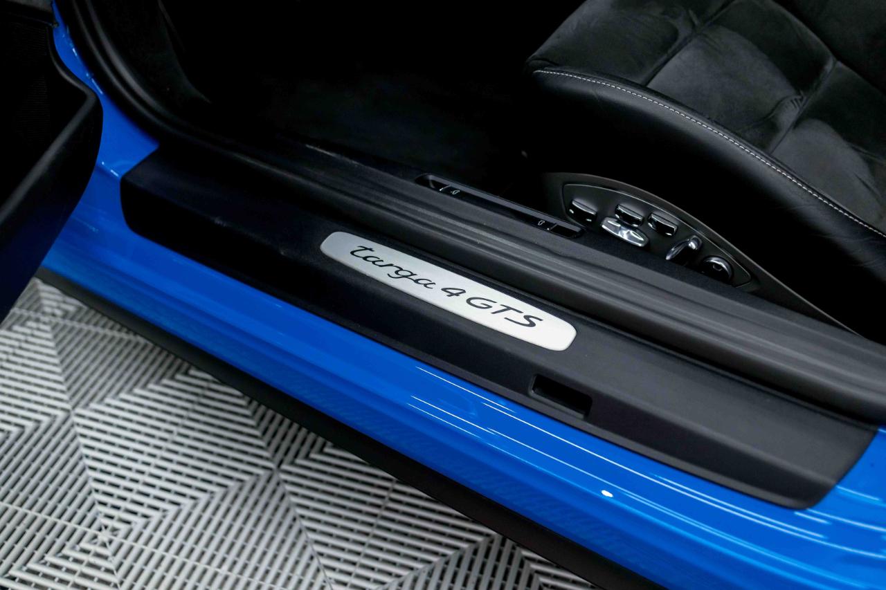 Porsche 911 Targa 4 GTS 2018