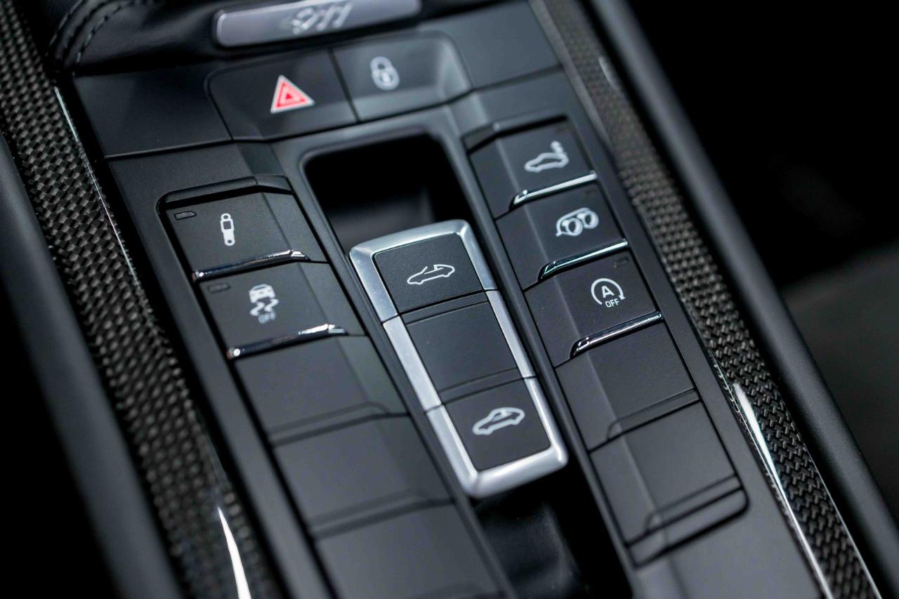 Porsche 911 Targa 4 GTS 2018