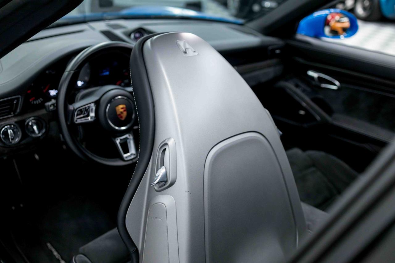 Porsche 911 Targa 4 GTS 2018