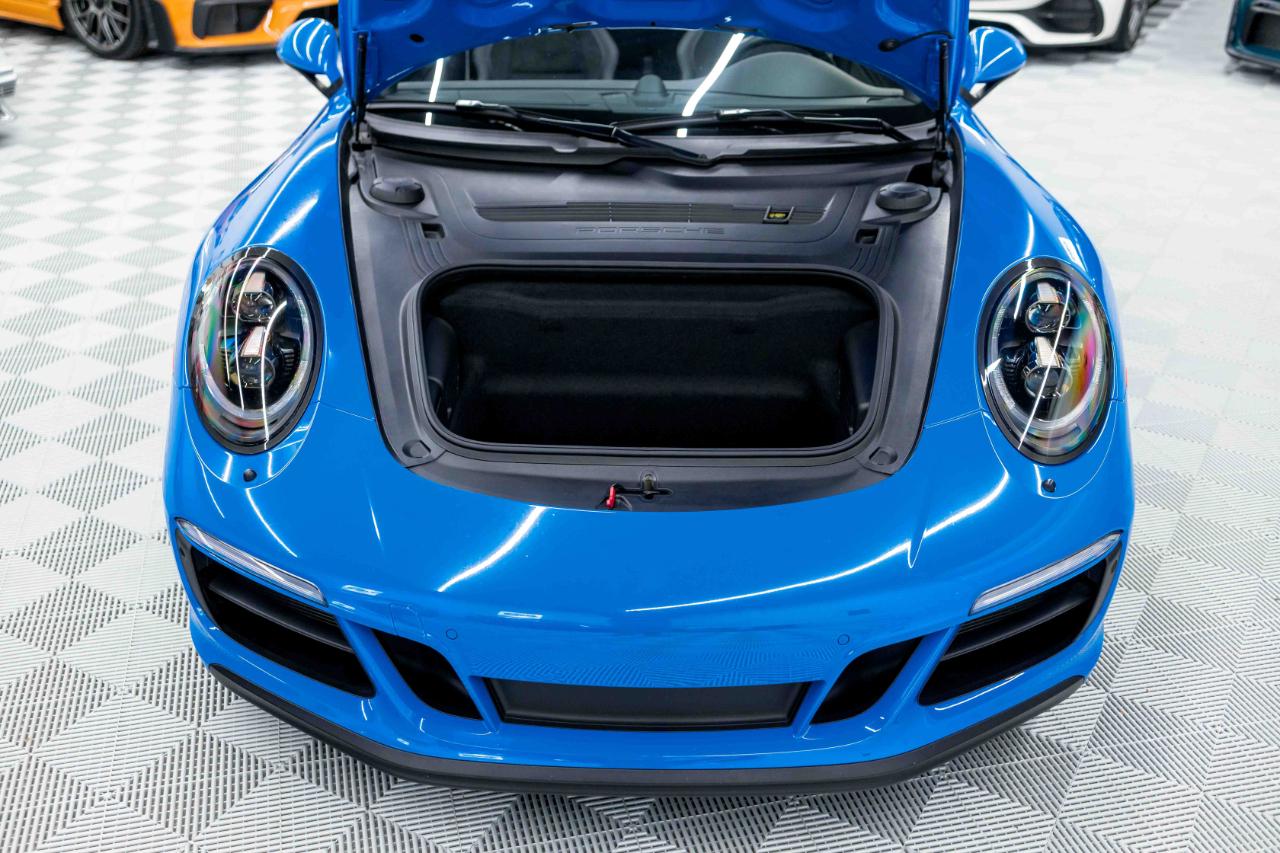 Porsche 911 Targa 4 GTS 2018