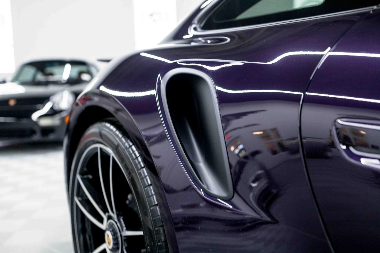 Porsche 911 Turbo S 2022