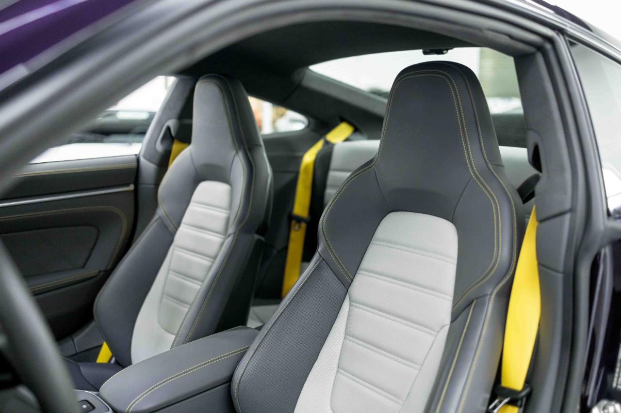 Porsche 911 Turbo S 2022