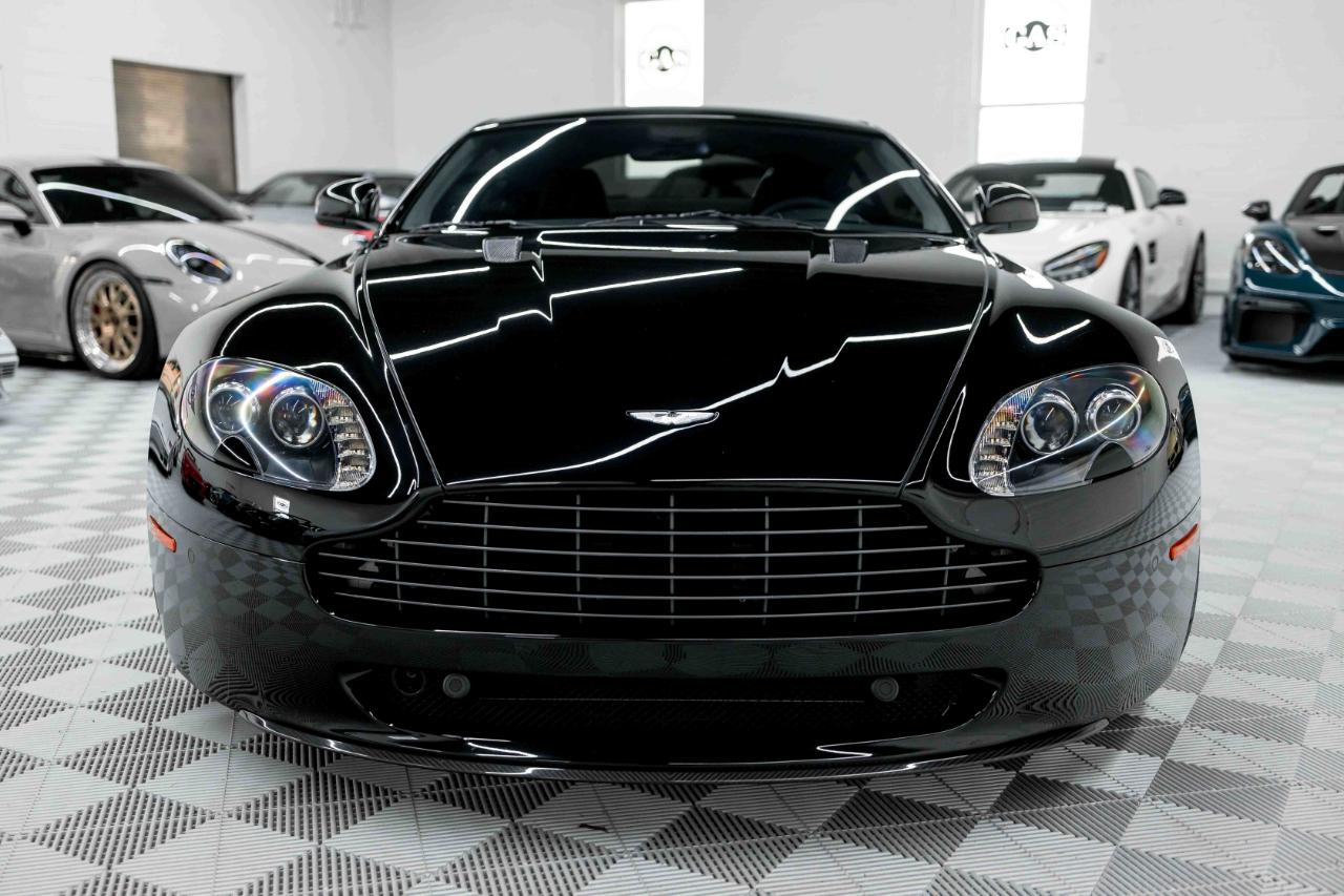 Aston Martin V8 Vantage 2dr Cpe Sportshift N420 2011