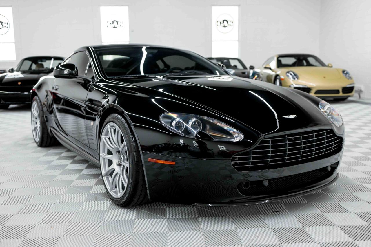 Aston Martin V8 Vantage 2dr Cpe Sportshift N420 2011