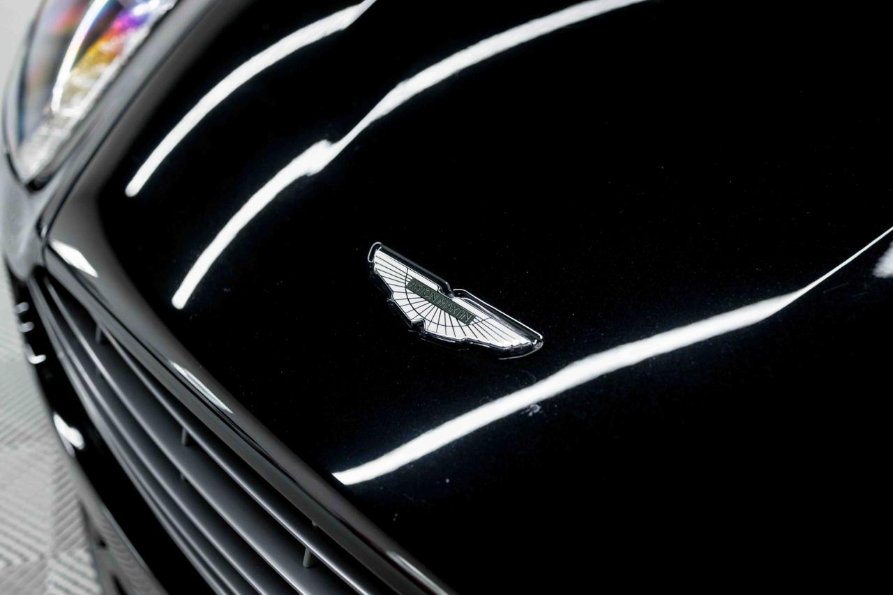 Aston Martin V8 Vantage 2dr Cpe Sportshift N420 2011