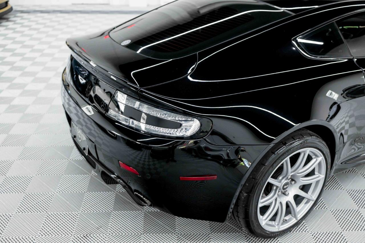 Aston Martin V8 Vantage 2dr Cpe Sportshift N420 2011