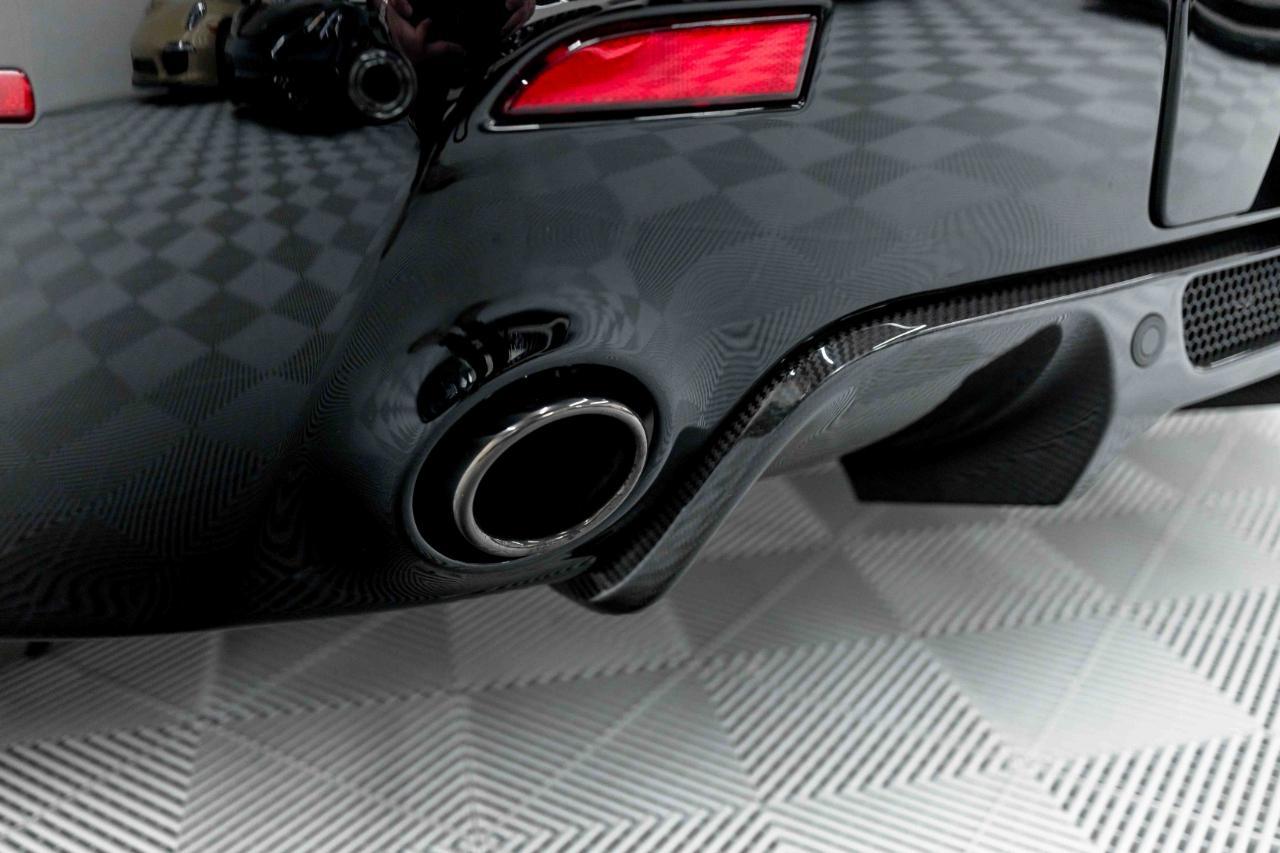 Aston Martin V8 Vantage 2dr Cpe Sportshift N420 2011