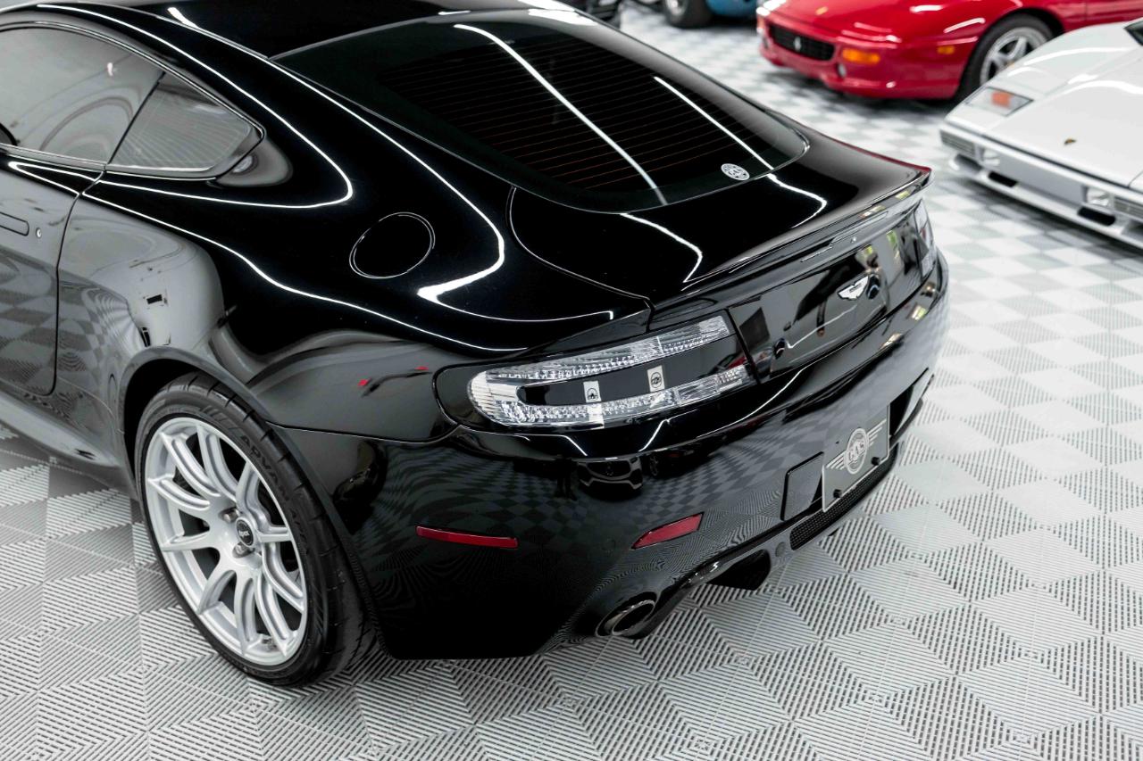 Aston Martin V8 Vantage 2dr Cpe Sportshift N420 2011