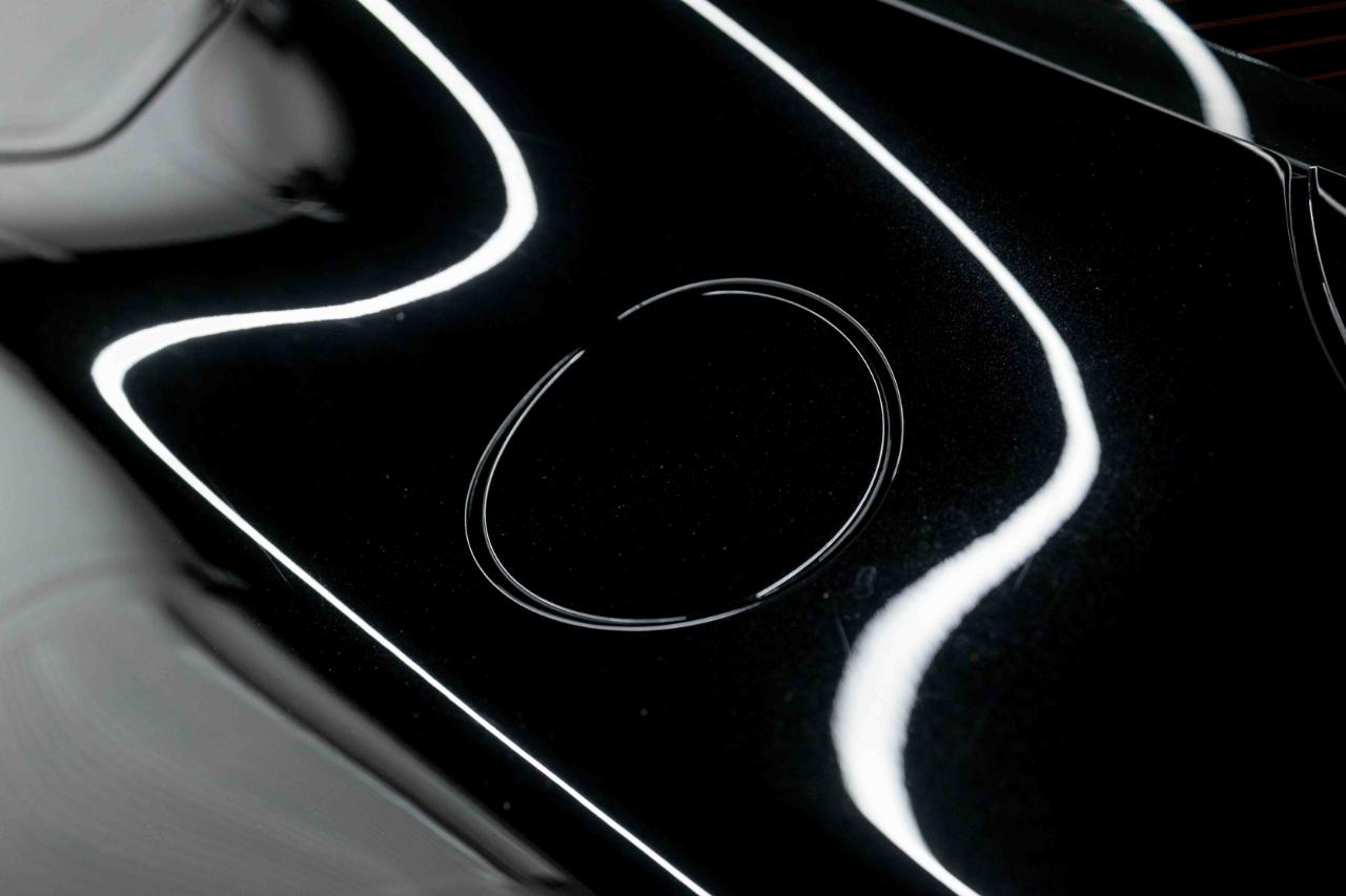 Aston Martin V8 Vantage 2dr Cpe Sportshift N420 2011