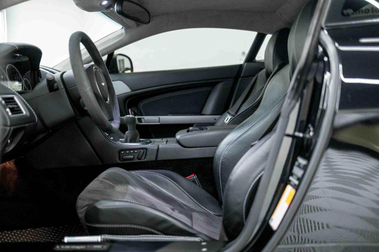 Aston Martin V8 Vantage 2dr Cpe Sportshift N420 2011