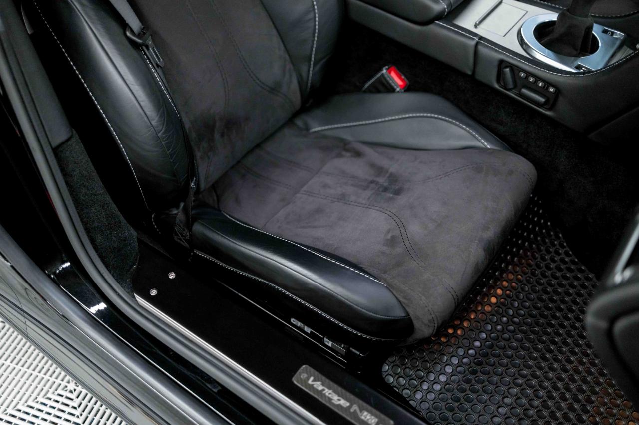 Aston Martin V8 Vantage 2dr Cpe Sportshift N420 2011